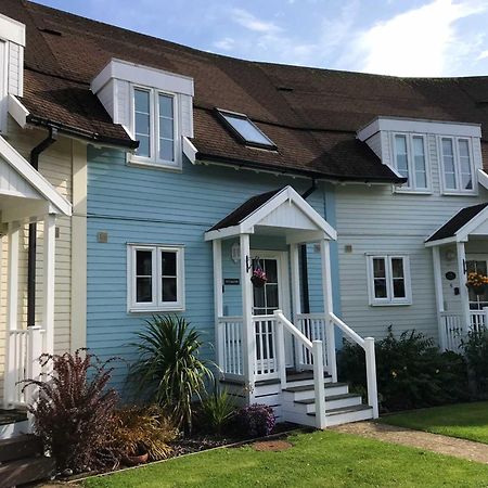 Nyhavn Lakeside Cottage سيرنسيستر المظهر الخارجي الصورة