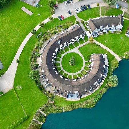 Nyhavn Lakeside Cottage سيرنسيستر المظهر الخارجي الصورة