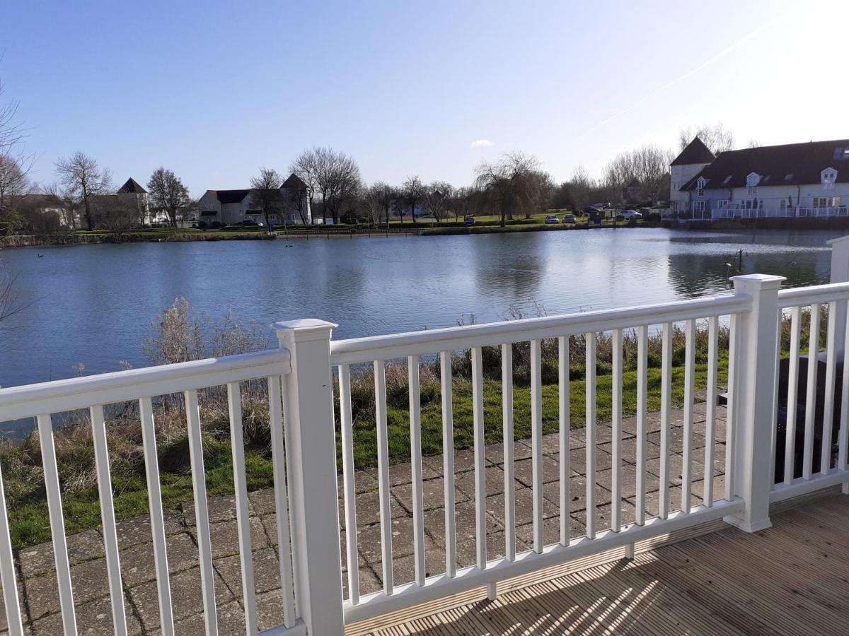 Nyhavn Lakeside Cottage سيرنسيستر المظهر الخارجي الصورة
